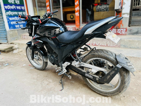 Suzuki Gixxer
